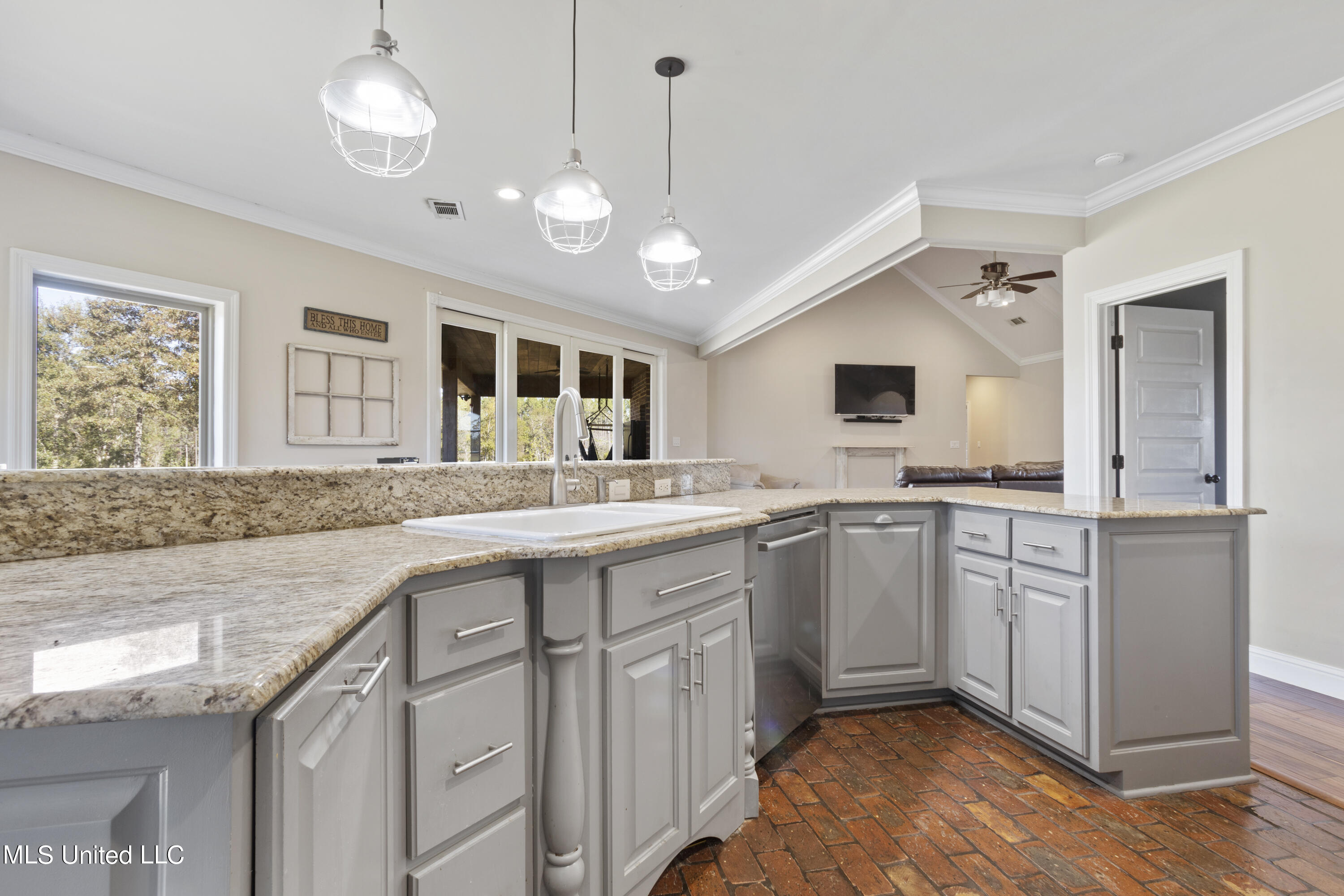 25801 North White Road Vancleave, MS 39565 - Photo 10 of 36 010