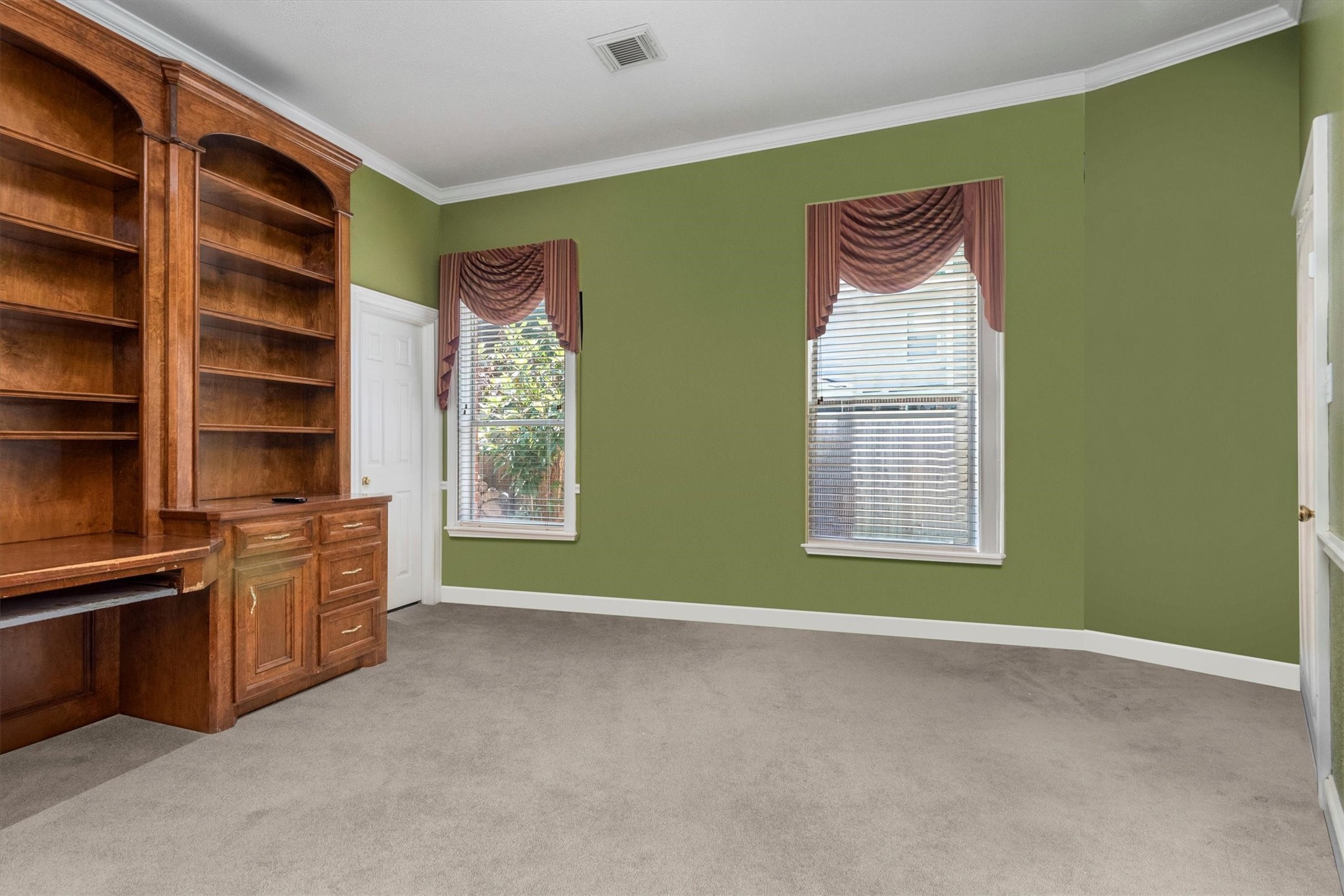 9707 Chipstead Circle Spring, TX 77379 - Photo 14 of 32