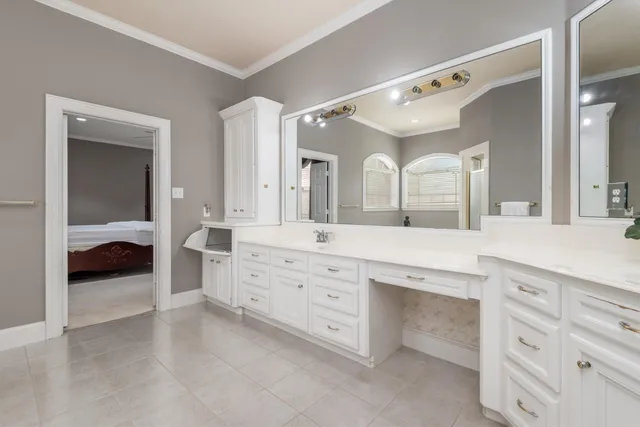 $699,000 | 9707 Chipstead Circle, Spring, TX 77379