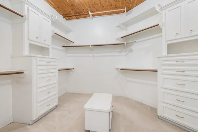 $699,000 | 9707 Chipstead Circle, Spring, TX 77379