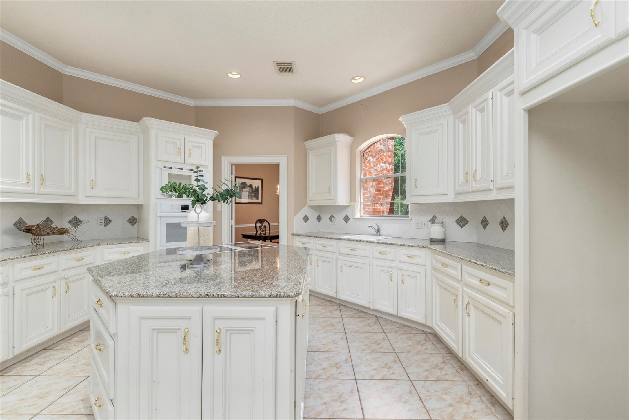 9707 Chipstead Circle Spring, TX 77379 - Photo 6 of 32