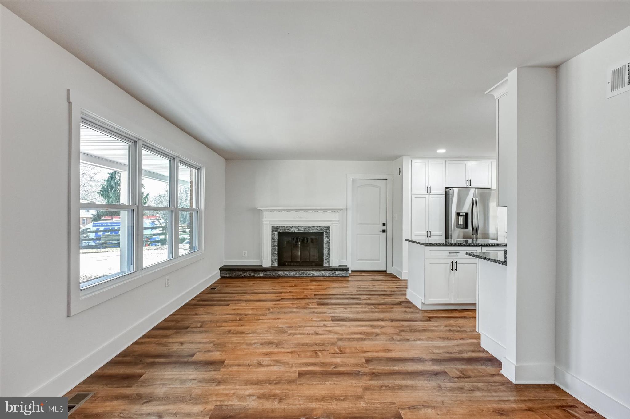 2806 Foxhound Road Ellicott City, MD 21042 - Photo 3 of 55