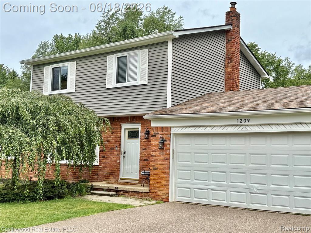 1209 Bay Ridge Drive Highland, MI 48356 - Photo 3 of 32