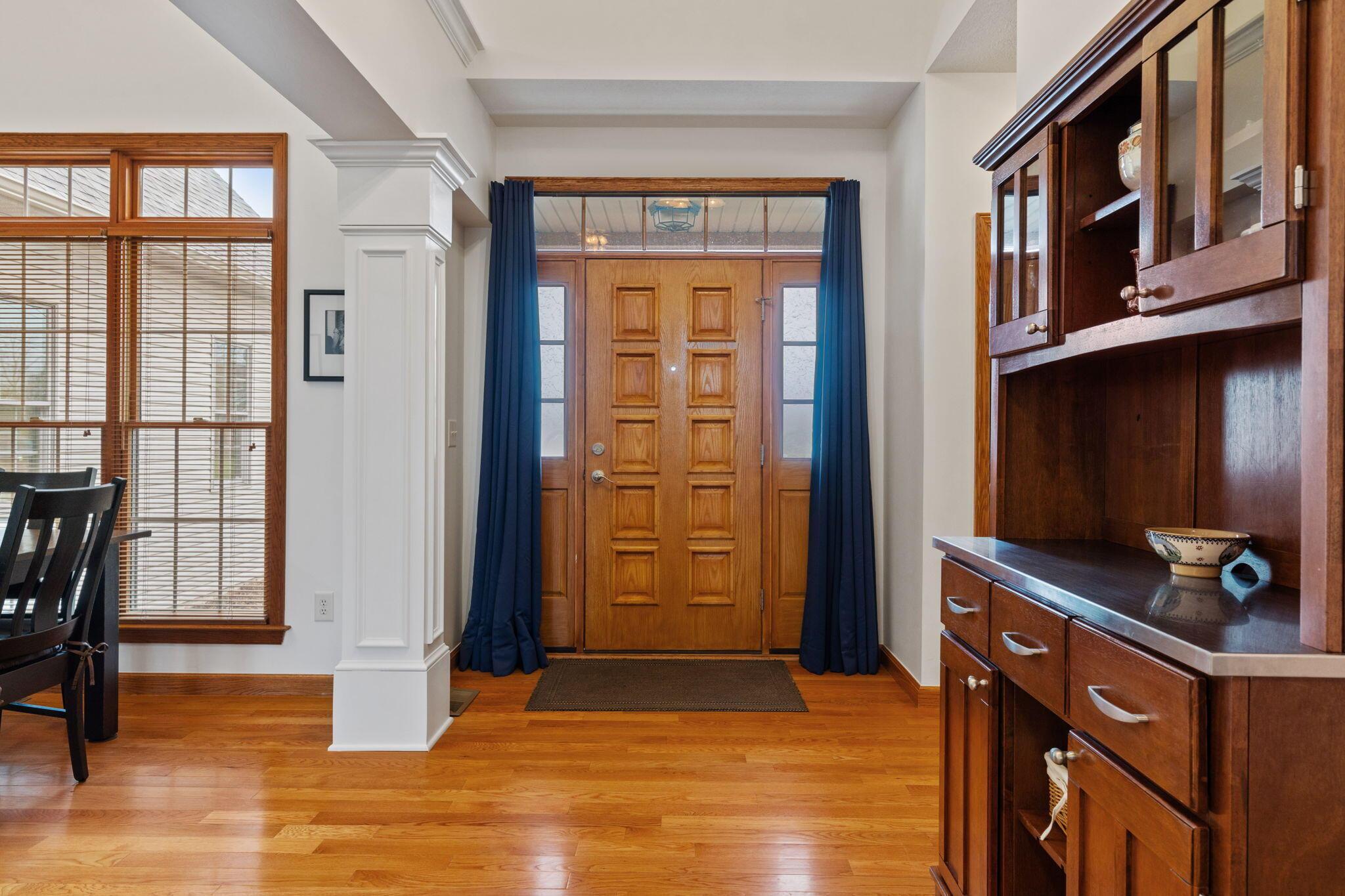 279 Holder Road Baltimore, OH 43105 - Photo 7 of 60 Foyer - 279 Holder Road, Baltimore, OH 43105