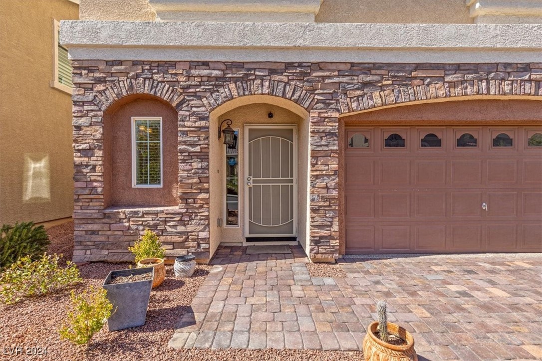 7069 Switchback Ridge Court Las Vegas, NV 89118 - Photo 3 of 56 Gallery Image 3
