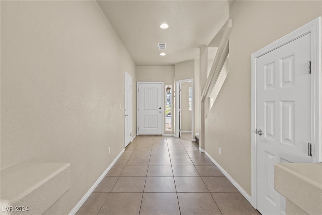 7069 Switchback Ridge Court Las Vegas, NV 89118 - Photo 5 of 56 Gallery Image 5