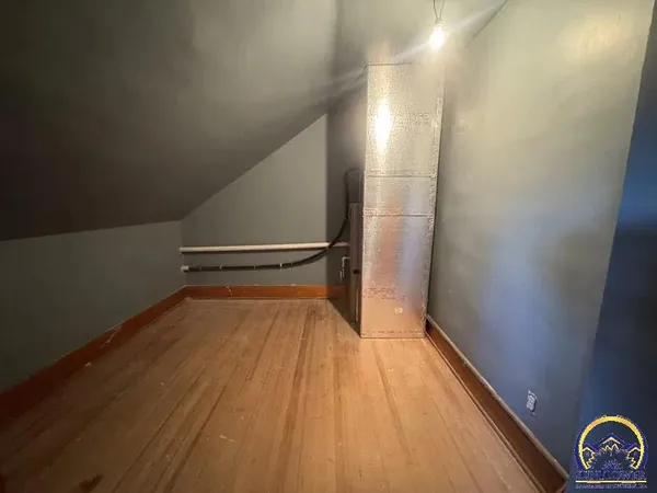 $199,999 | 214 Oregon Street, Hiawatha, KS 66434