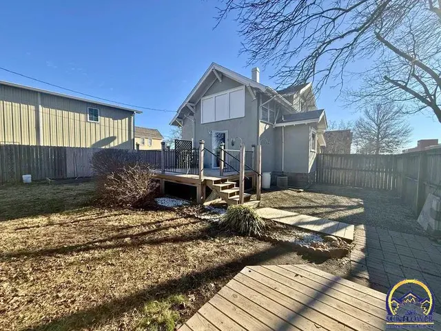 $205,000 | 214 Oregon Street, Hiawatha, KS 66434