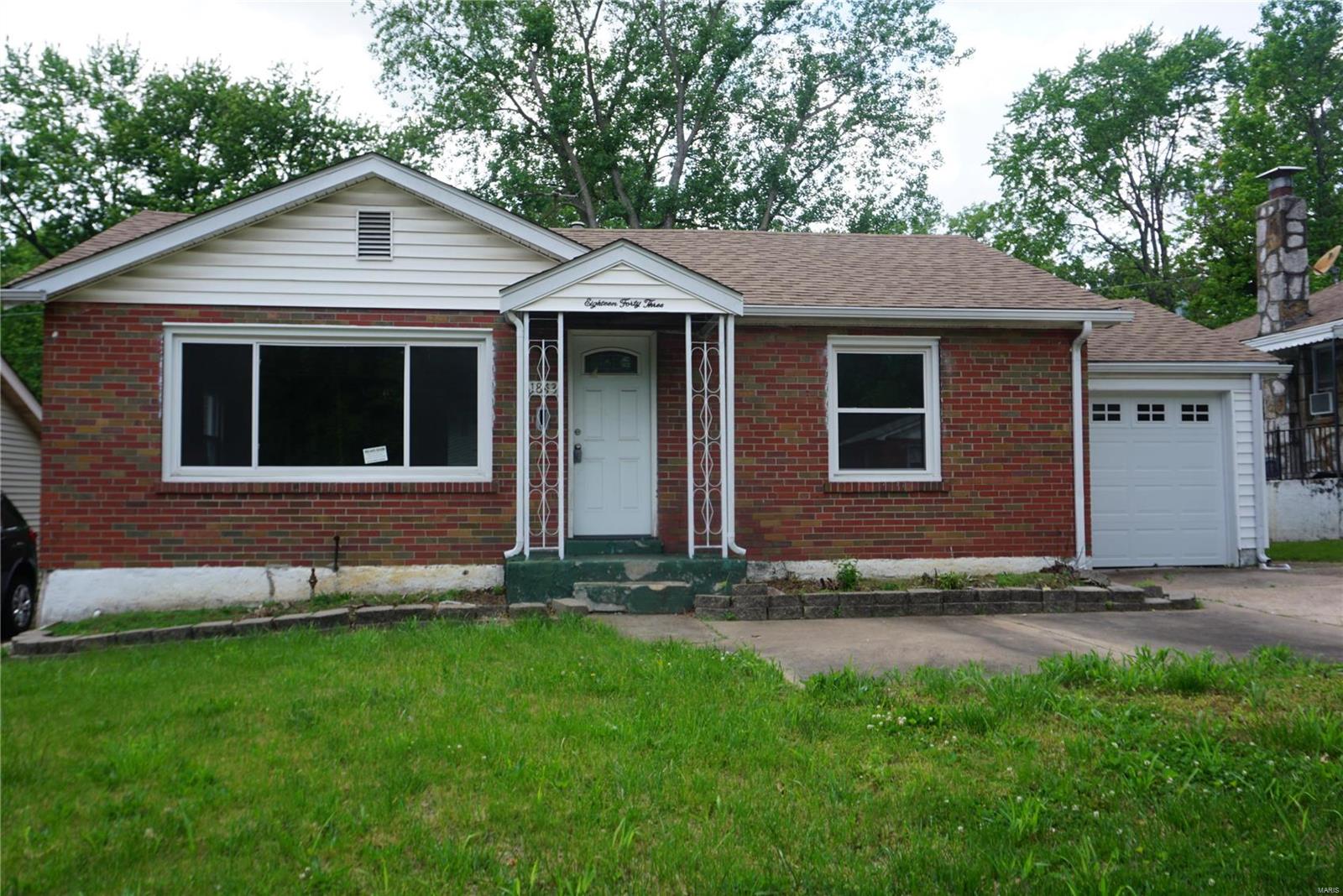 1843 North Hanley Road St. Louis, MO 63114 - Photo 1 of 6 Gallery Image 1