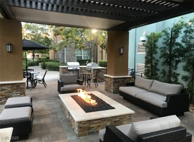 $1,895 | 56 East Serene Avenue, Unit 416, Las Vegas, NV 89123