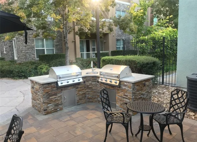 $1,895 | 56 East Serene Avenue, Unit 416, Las Vegas, NV 89123