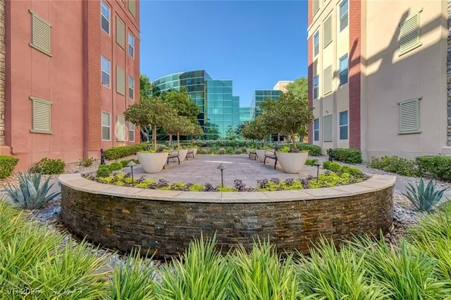 $1,895 | 56 East Serene Avenue, Unit 416, Las Vegas, NV 89123
