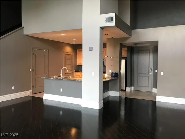 $1,895 | 56 East Serene Avenue, Unit 416, Las Vegas, NV 89123