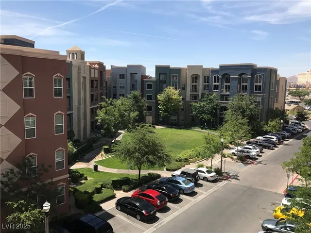 $1,895 | 56 East Serene Avenue, Unit 416, Las Vegas, NV 89123