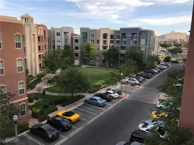 $1,895 | 56 East Serene Avenue, Unit 416, Las Vegas, NV 89123