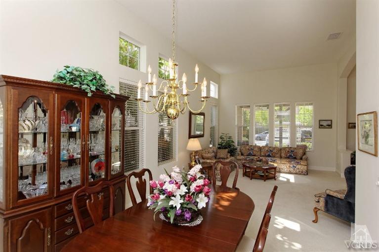 287 Knoll Ridge Road Simi Valley, CA 93065 - Photo 14 of 36 a lobby with furniture and chandelier