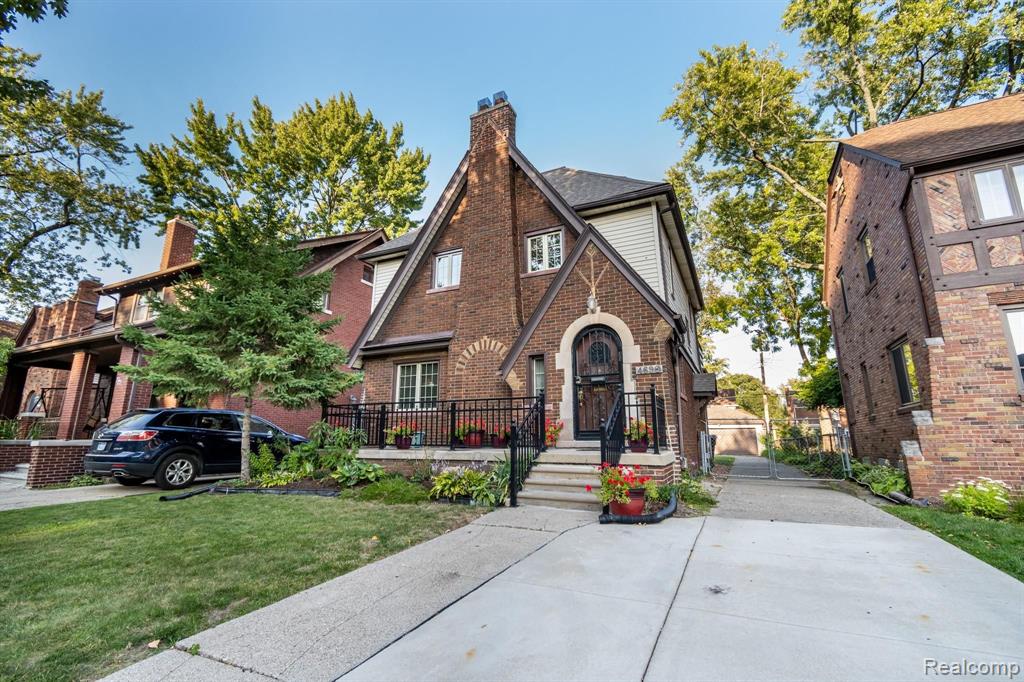 4690 Audubon Road Detroit, MI 48224 - Photo 3 of 37