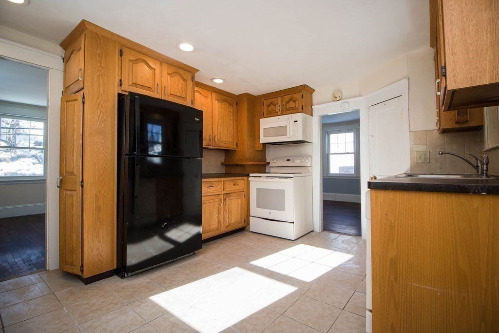 26 Edgemere Road Boston, MA 02132 - Photo 7 of 14