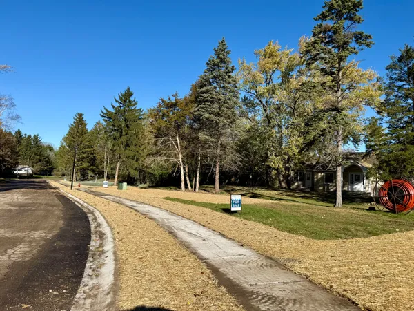 $299,900 | Lt4 Wolf Drive, Dousman, WI 53118
