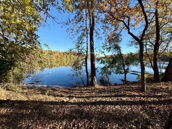 $299,900 | Lt4 Wolf Drive, Dousman, WI 53118