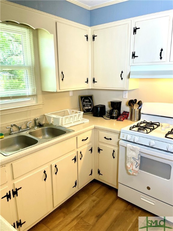 1935 Cokesbury Drive Savannah, GA 31406 - Photo 5 of 12