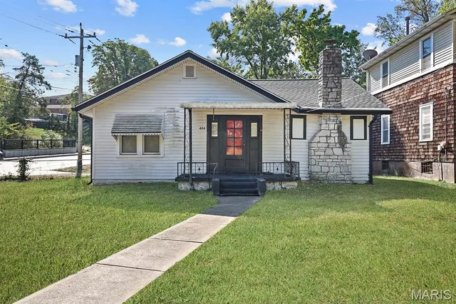 $174,900 | 404 West Kirkham Avenue, Webster Groves, MO 63119