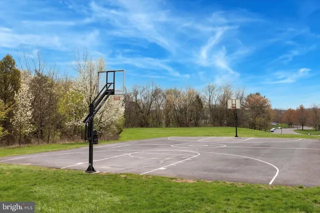 a view of outdoor space