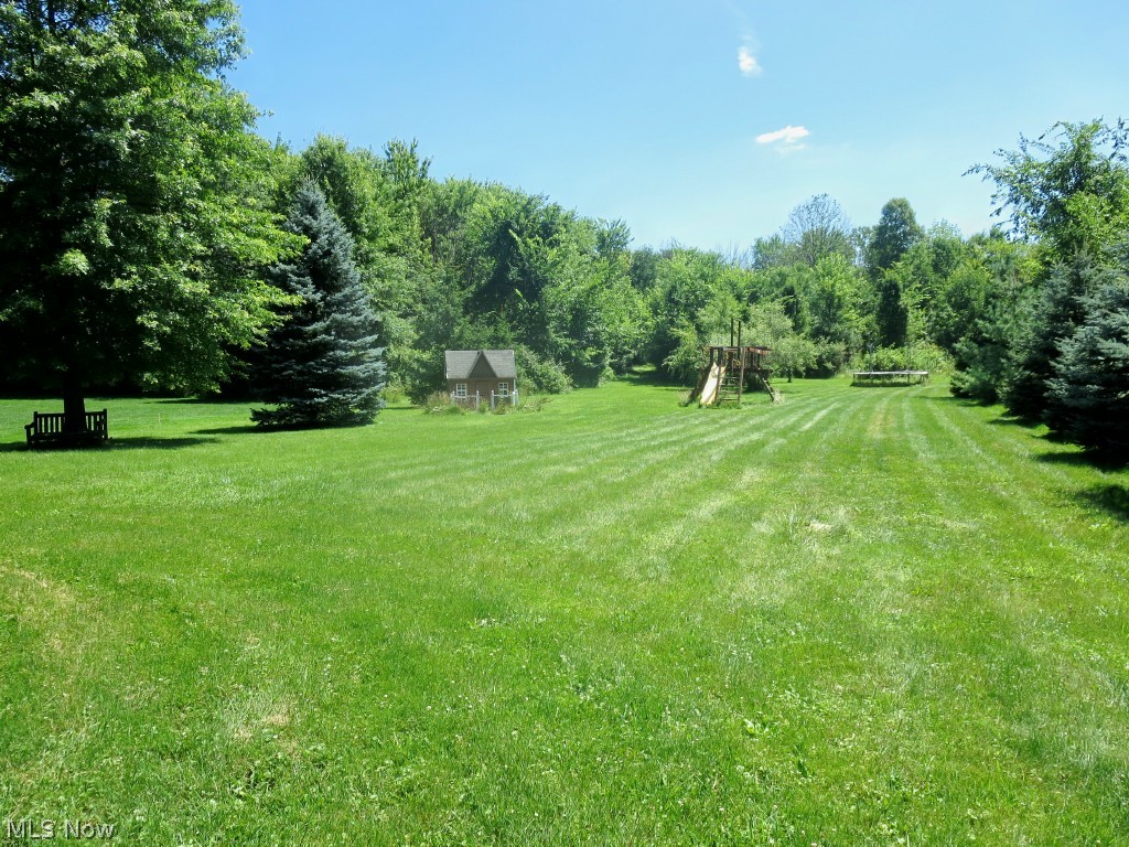 1809 Ridge Road Hinckley, OH 44233 - Photo 4 of 21