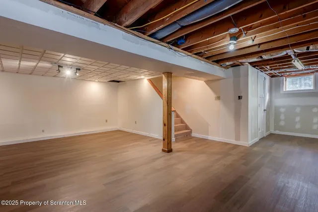 $525,000 | 121 Red Coat Lane, Wilkes Barre, PA 18706