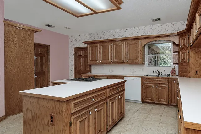 $498,700 | 3134 Lake Island Drive, Montgomery, TX 77356