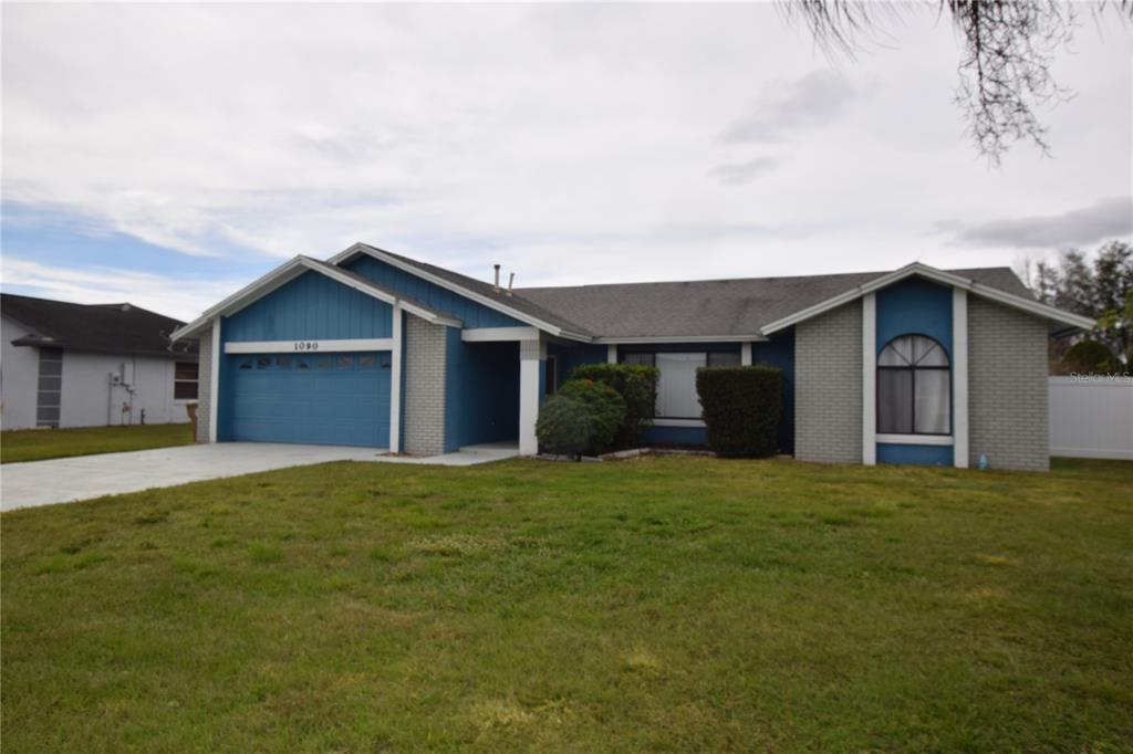1090 Jason Ridge Court Kissimmee, FL 34747 - Photo 2 of 25