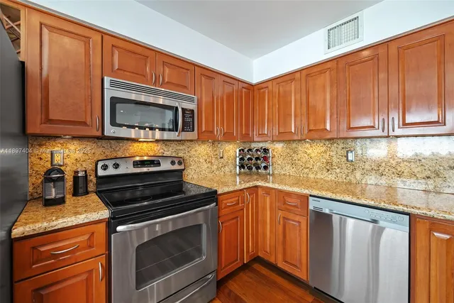 $1,138,990 | 261 Navarre Avenue, Unit A3, Coral Gables, FL 33134