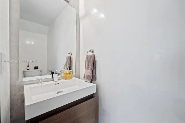 $1,138,990 | 261 Navarre Avenue, Unit A3, Coral Gables, FL 33134