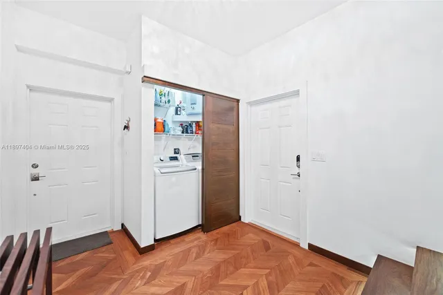 $1,138,990 | 261 Navarre Avenue, Unit A3, Coral Gables, FL 33134