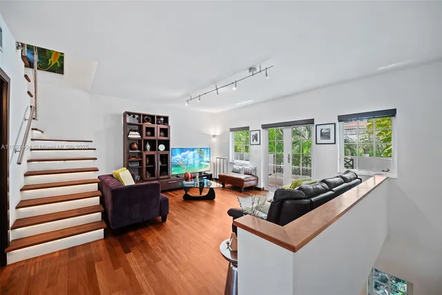 $1,138,990 | 261 Navarre Avenue, Unit A3, Coral Gables, FL 33134