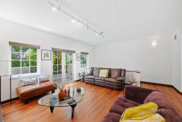 $1,138,990 | 261 Navarre Avenue, Unit A3, Coral Gables, FL 33134