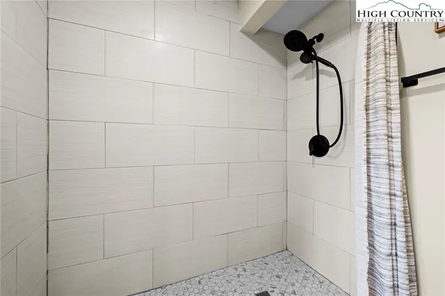 $499,000 | 34 Cynthia Lane, Banner Elk, NC 28604