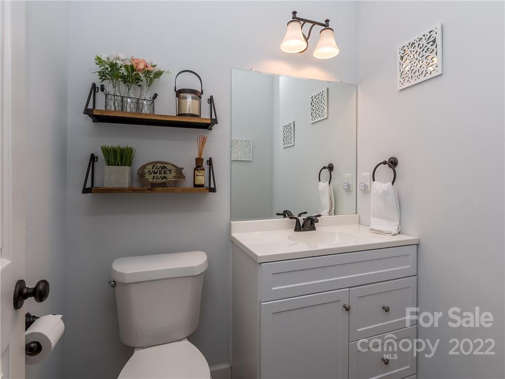 158 Propst Road Dallas, NC 28034 - Photo 20 of 31 Gallery Image 20