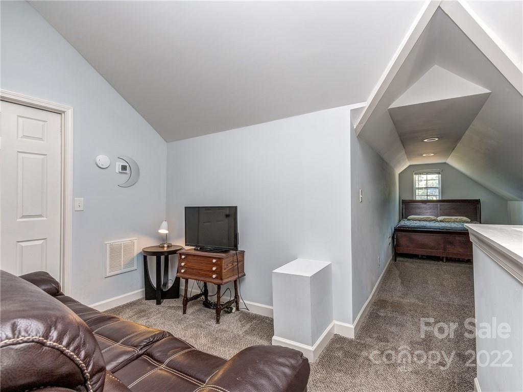 158 Propst Road Dallas, NC 28034 - Photo 23 of 31 Gallery Image 23