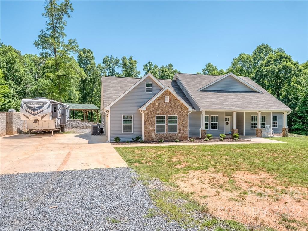 158 Propst Road Dallas, NC 28034 - Photo 26 of 31 Gallery Image 26
