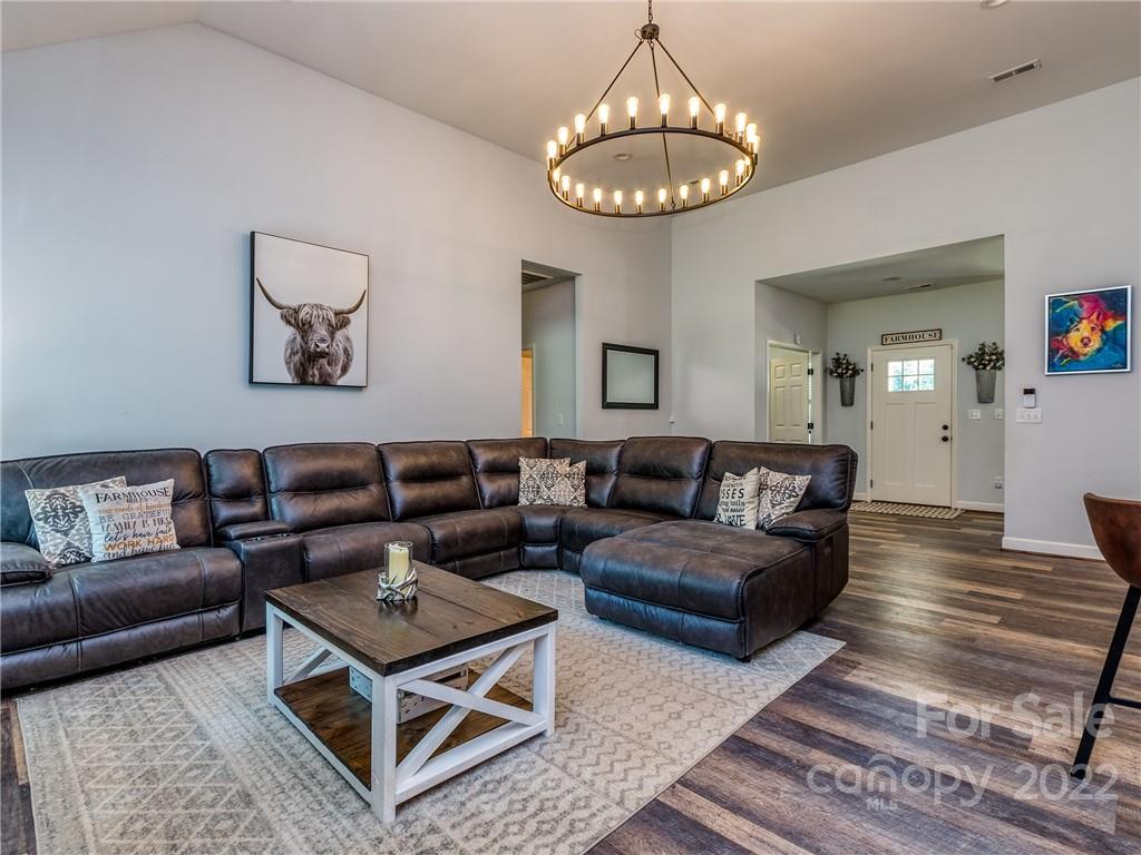158 Propst Road Dallas, NC 28034 - Photo 5 of 31 Gallery Image 5