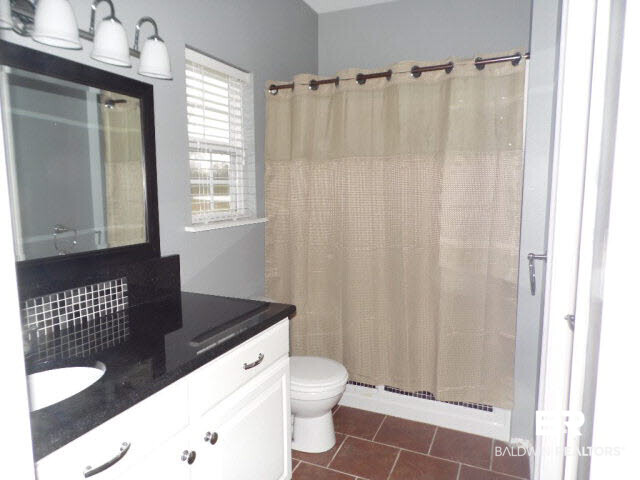 12360 Deer Ridge Drive Wilmer, AL 36587 - Photo 15 of 23 GUEST BATH