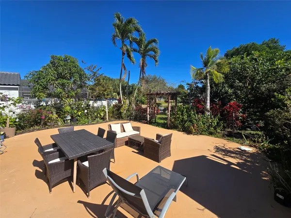 $609,000 | 7082 Middlebury Drive, Boynton Beach, FL 33436