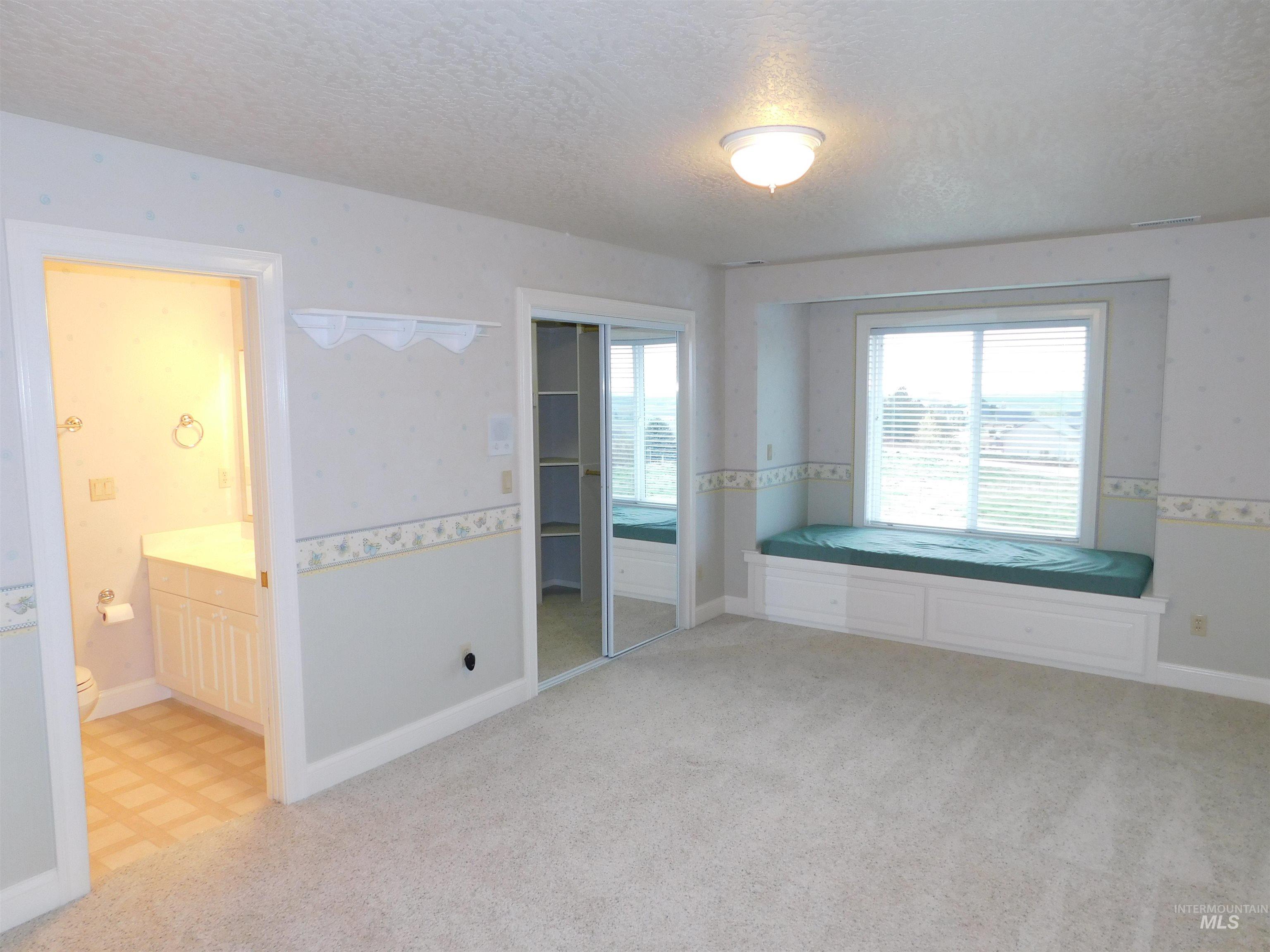 17777 Allendale Road Wilder, ID 83676 - Photo 19 of 50 Private bedroom with its own bathroom and walk in closet