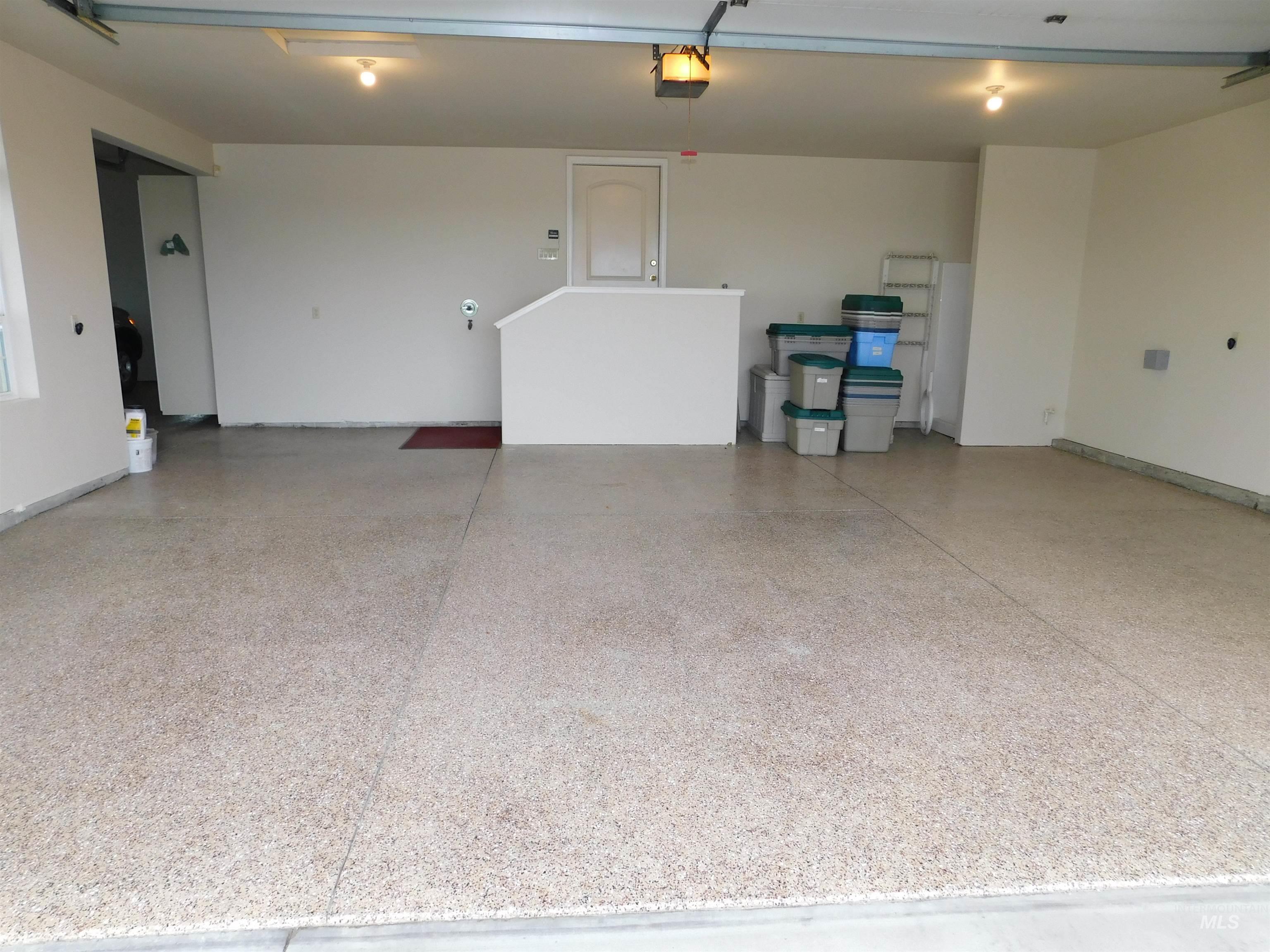 17777 Allendale Road Wilder, ID 83676 - Photo 26 of 50 This part of the garage goes into the house. Has a shower for cleaning up or pet washing.