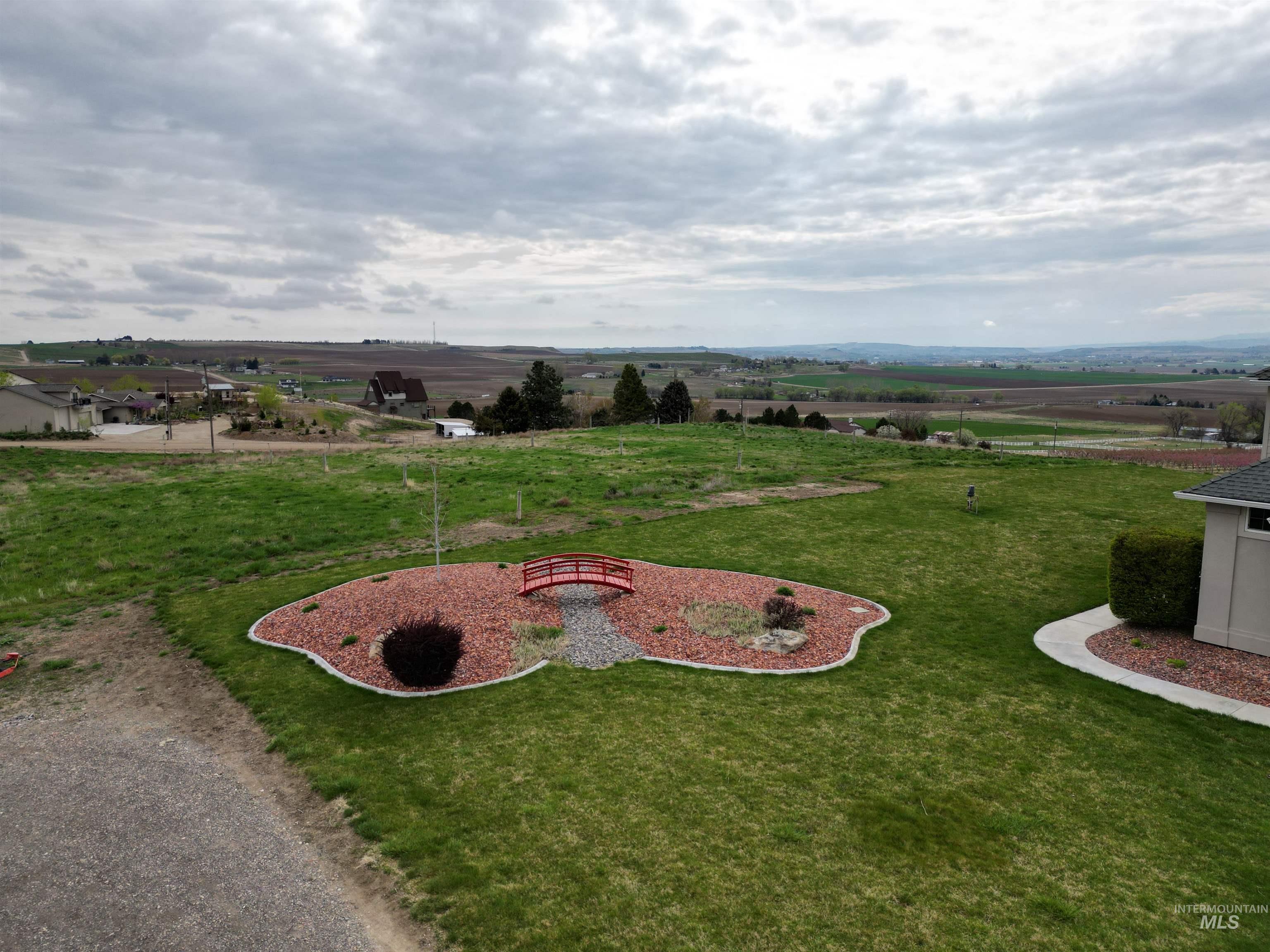 17777 Allendale Road Wilder, ID 83676 - Photo 40 of 50 View of green lawn with a view of rural / pastoral area