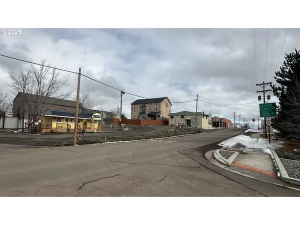 $249,900 | 112 North Oregon Street, Condon, OR 97823
