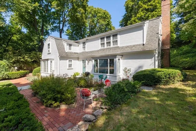 $1,830,000 | 102 Central Street, Hingham, MA 02043