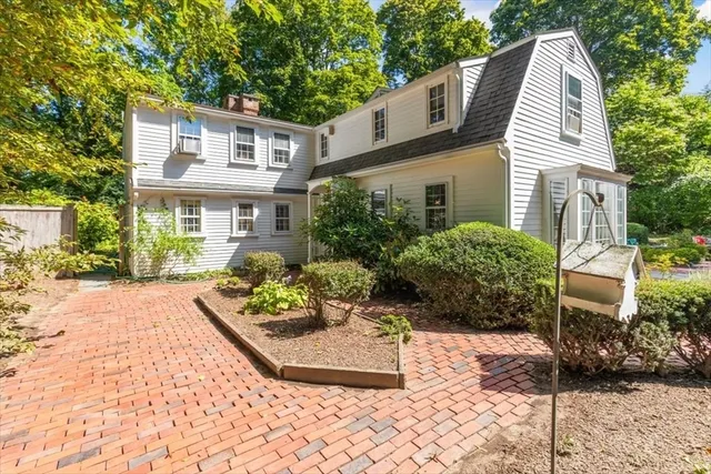 $1,830,000 | 102 Central Street, Hingham, MA 02043