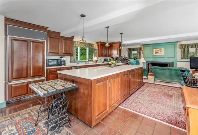 $1,830,000 | 102 Central Street, Hingham, MA 02043